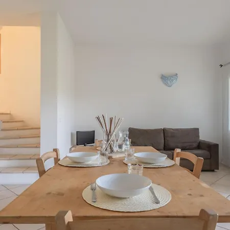Lejlighed Elegant Ea Bianca 2 Bedroom Sleeps 6 Extra Bed Available