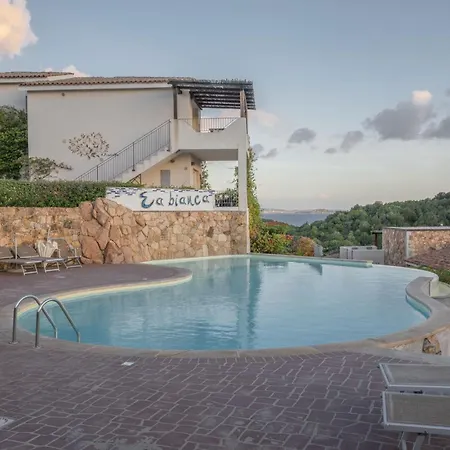 Lejlighed Elegant Ea Bianca 2 Bedroom Sleeps 6 Extra Bed Available Cala Bitta