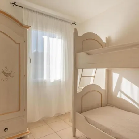 Lejlighed Elegant Ea Bianca 2 Bedroom Sleeps 6 Extra Bed Available Cala Bitta