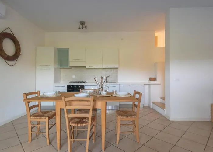 Daire Elegant Ea Bianca 2 Bedroom Sleeps 6 Extra Bed Available *